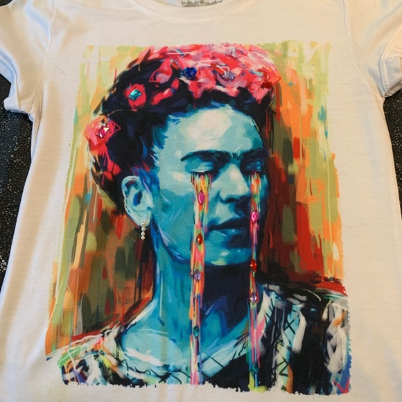 It’s a super cute shirt!! Very fashionable and the beads on there are handmade. - Picture 2 of 3